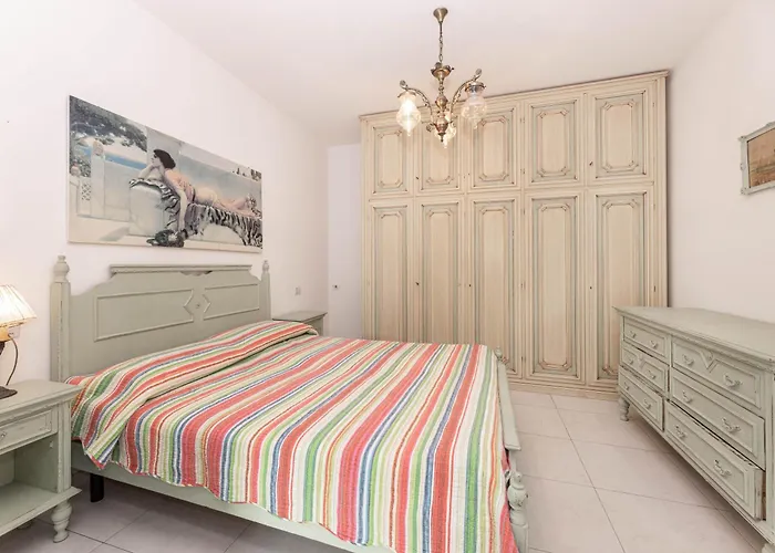 Sale Marino - Goelba